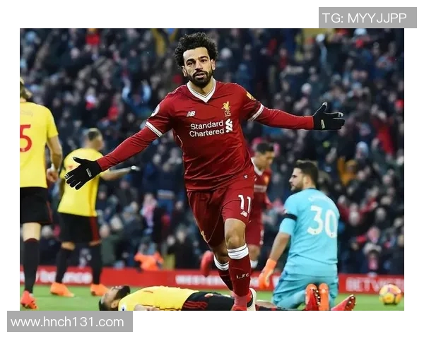 马丁内斯的传奇之路：从默默无闻到足球巨星的蜕变与辉煌